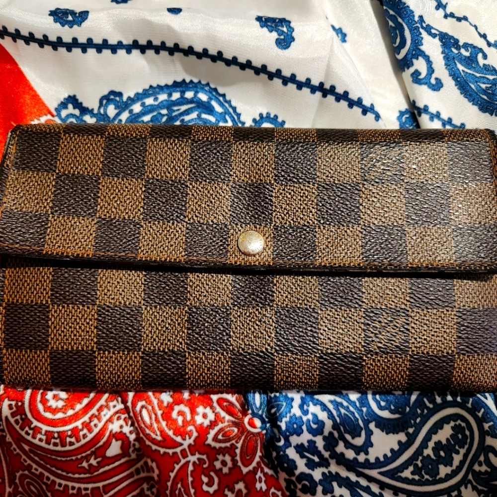 Authentic Louie Vuitton wallet